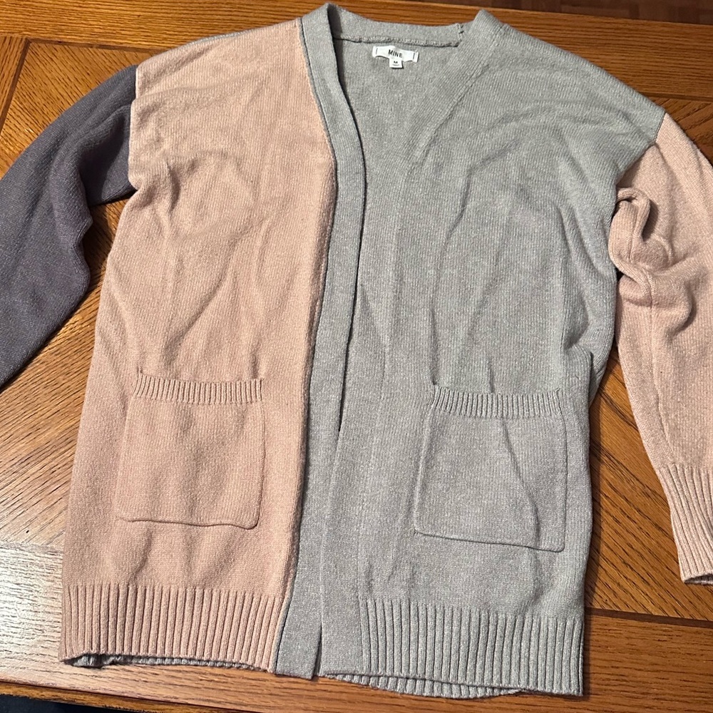 Mine Two-Tone gray and tan colorblock Cardigan Sweater size medium
